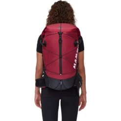 Mammut Ducan Spine 28-35 Rugzak Dames - Blood Red-zwart -Mammut mammut ducan spine 28 35 women backpack blood red black 2 1449382 1